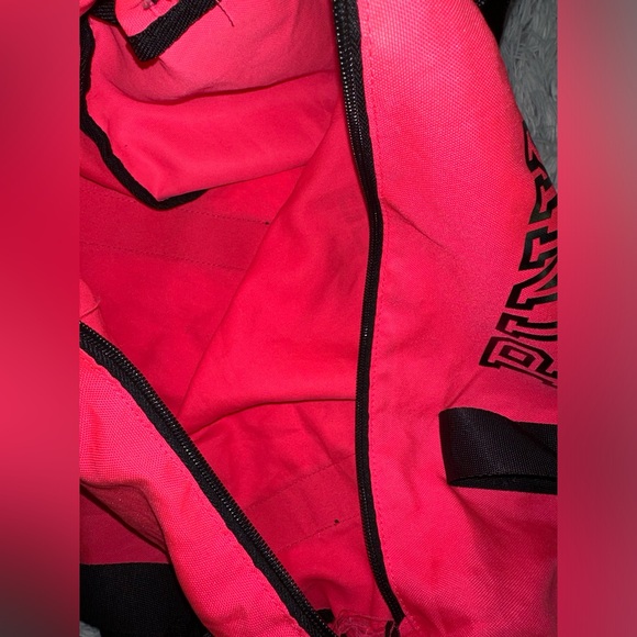 Victoria secret pink duffle bag - Picture 7 of 8